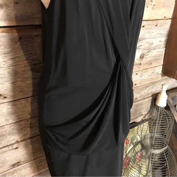 Stile Benneton Black Low Cut Dress - Picture 4 of 10